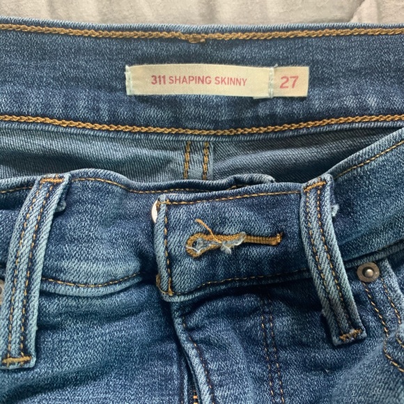 Levi’s 311 Shaping Skinny - Picture 5 of 8